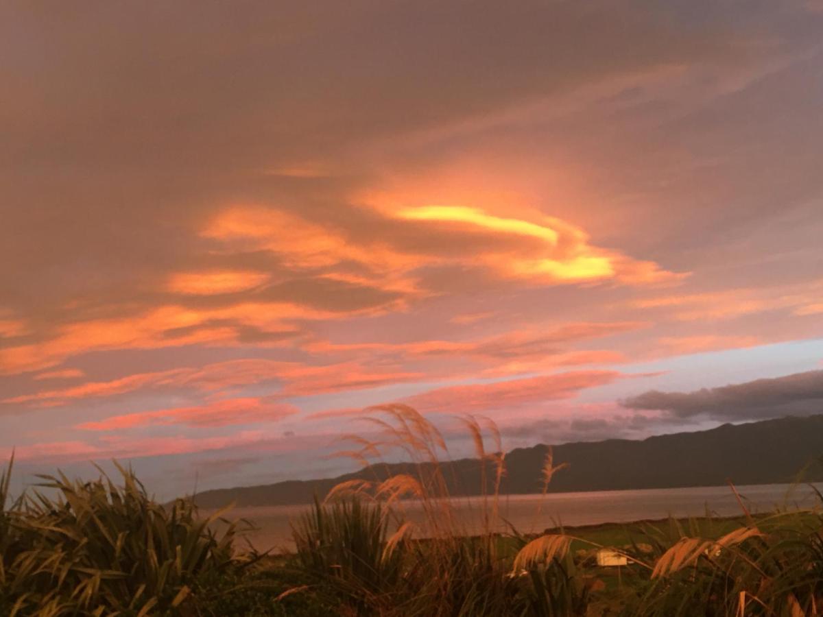“The Cliffs” Humpridge View Motels Tuatapere Exterior photo