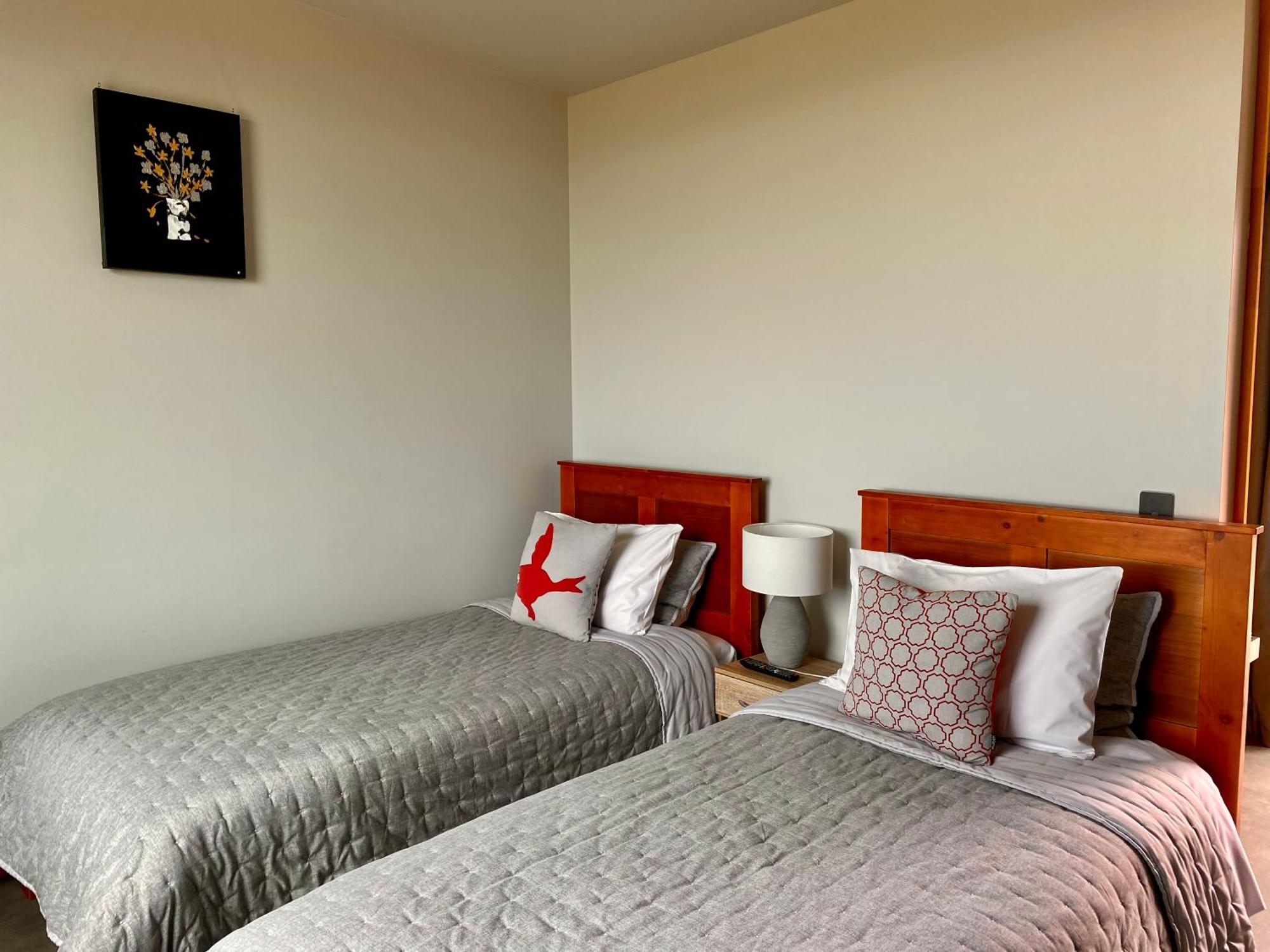 “The Cliffs” Humpridge View Motels Tuatapere Exterior photo