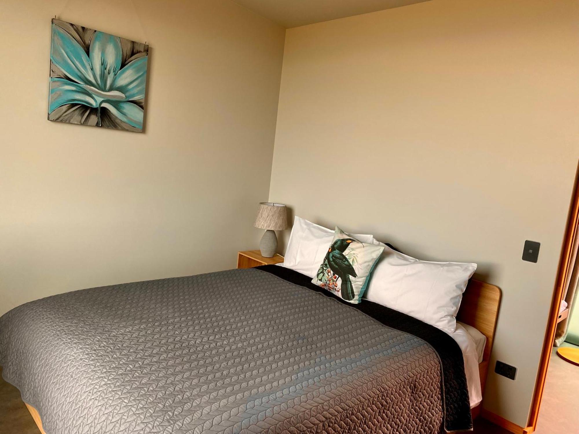 “The Cliffs” Humpridge View Motels Tuatapere Exterior photo